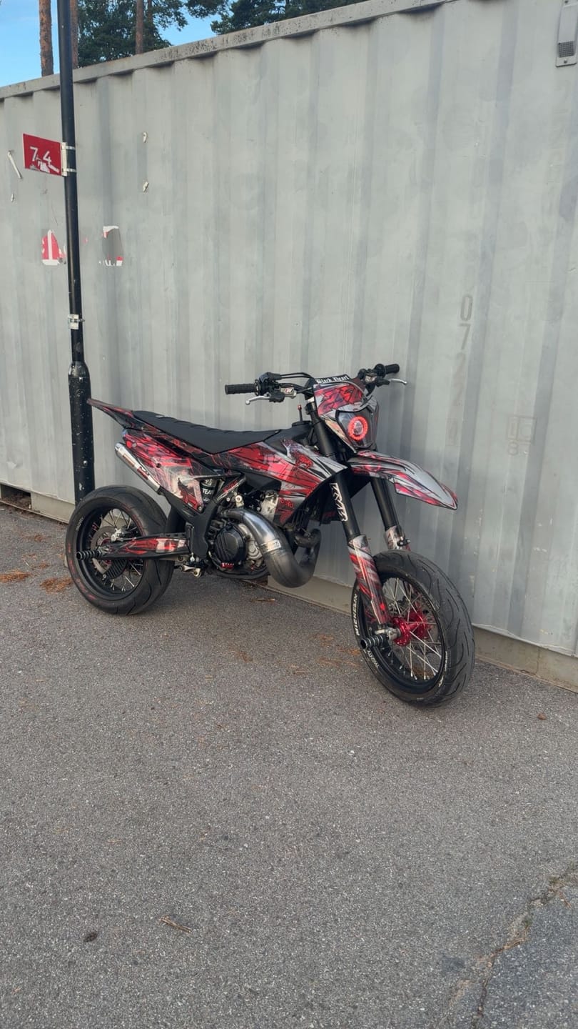 Customer photo review of KTM EXC 2020-2023 Headlight Plastic