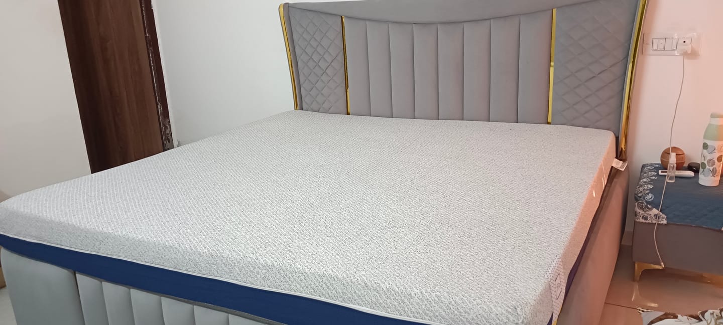 Customer photo review of Flo Anti-Gravity™ Natural Latex Mattress