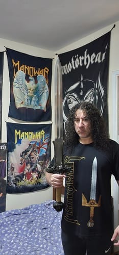 Customer photo review of MANOWAR T-SHIRT SWORD VERTICAL YELLOW LOGO