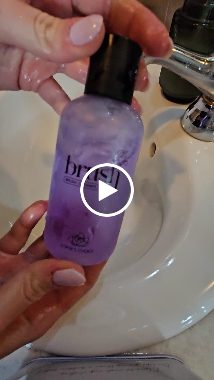 Customer video review of Brush Spa – Tečnost za brzo čišćenje četkica