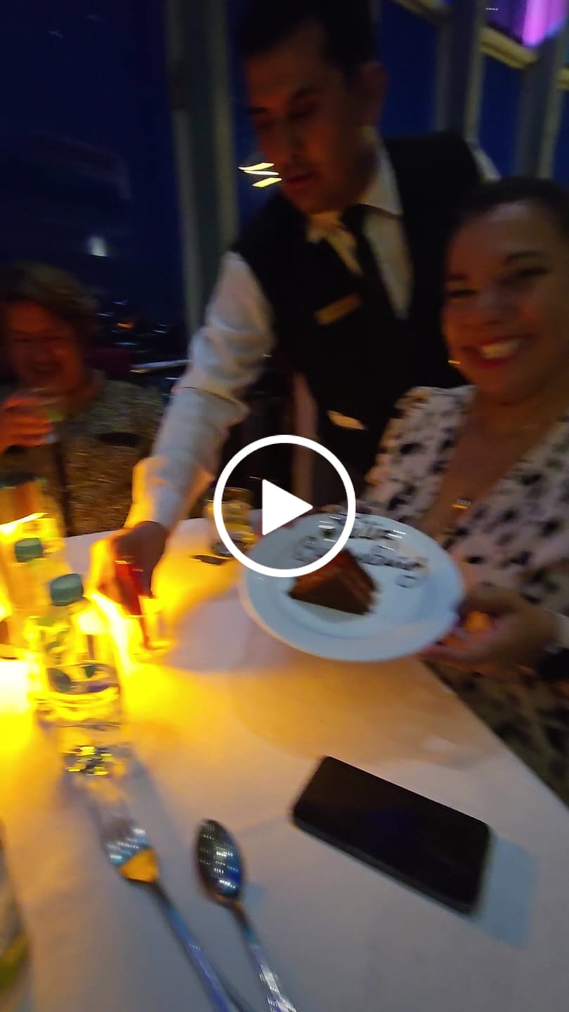 Customer video review of Menú Bellini