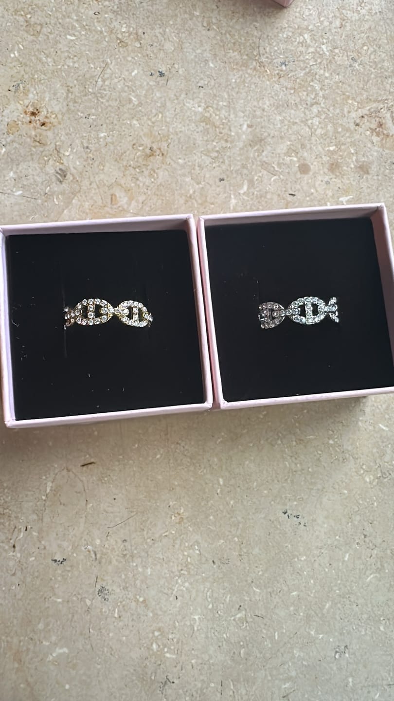 Customer photo review of Pave Flow Deluxe Ring 14K Vergoldet