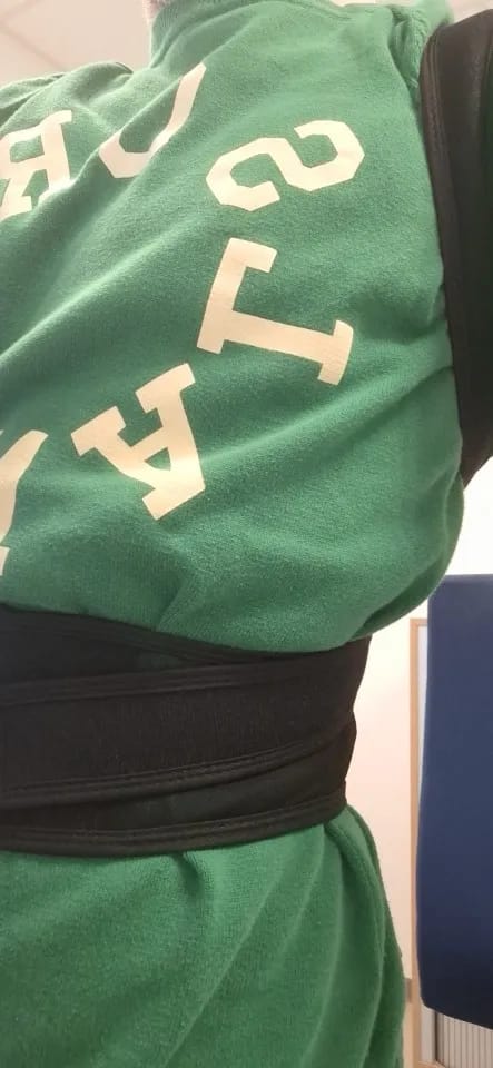Customer photo review of Aligné Invisible Posture Brace