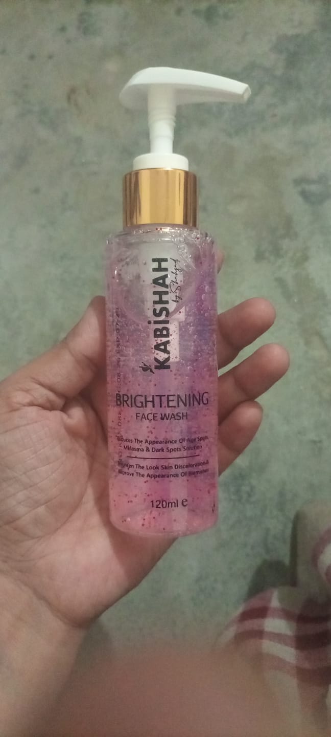 Customer photo review of LuminaBright Whitening Face Wash