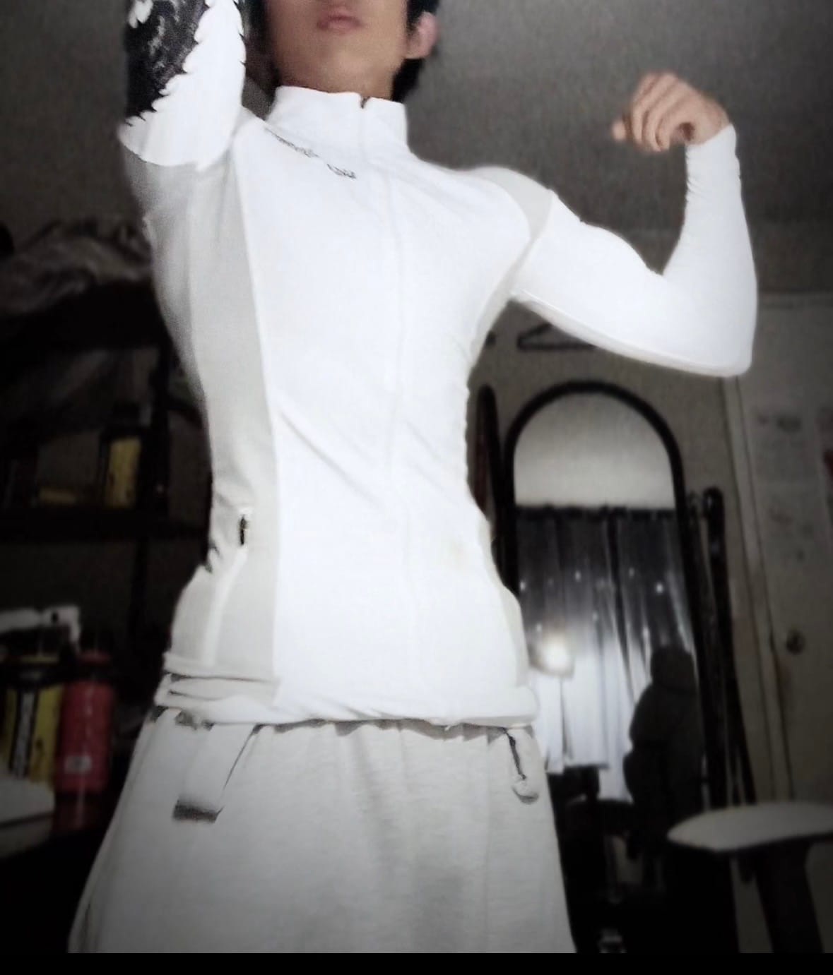 Customer photo review of Void Tech™ Blood Wyvern Full-Zip Longsleeve Compression [DIVINE WHITE]