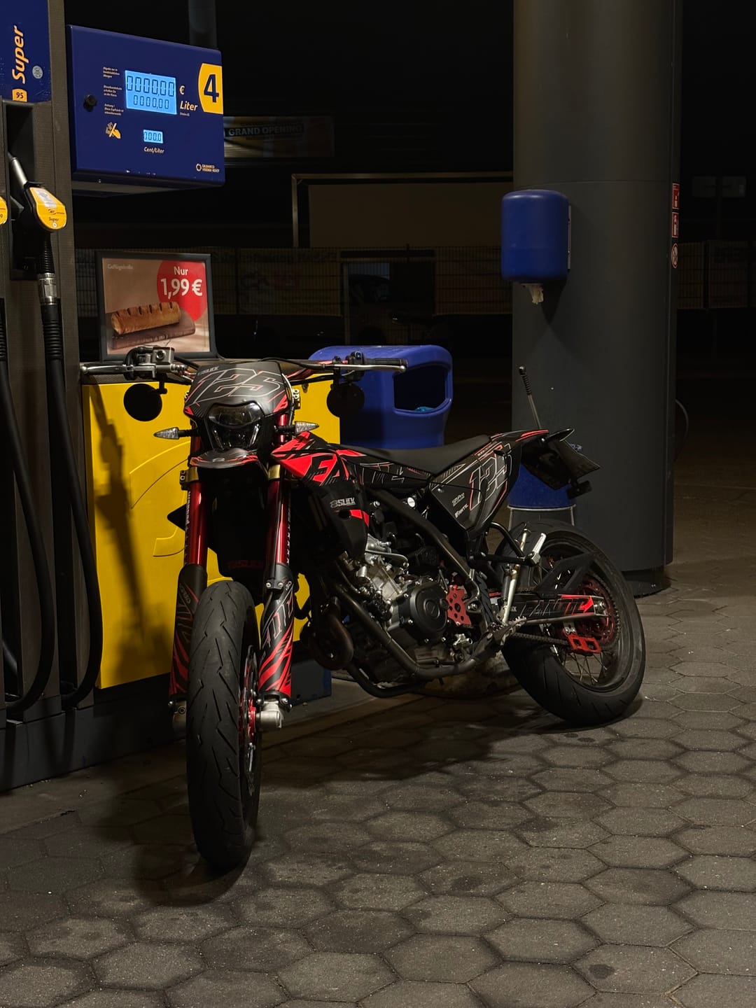 Customer photo review of NEW! TRACK - GRAPHICS KIT