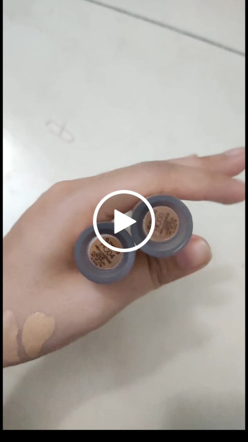 Customer video review of O.TWO.O HIGH COVERAGE LIQUID CONCEALER