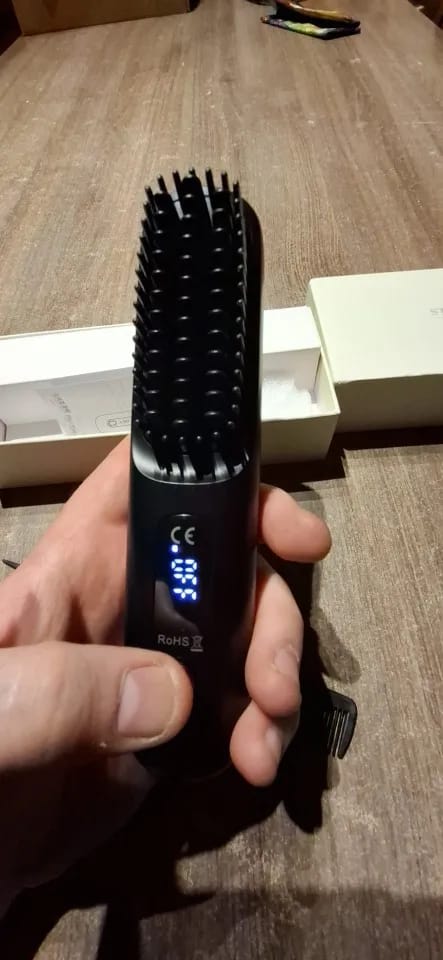 Customer photo review of מיני מחליק שיער אלחוטי