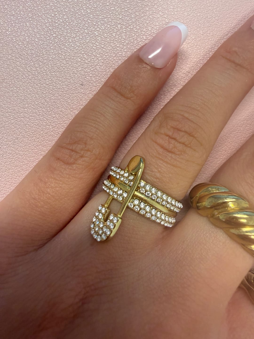 Customer photo review of Pave Flow Safety Ring 14K Vergoldung