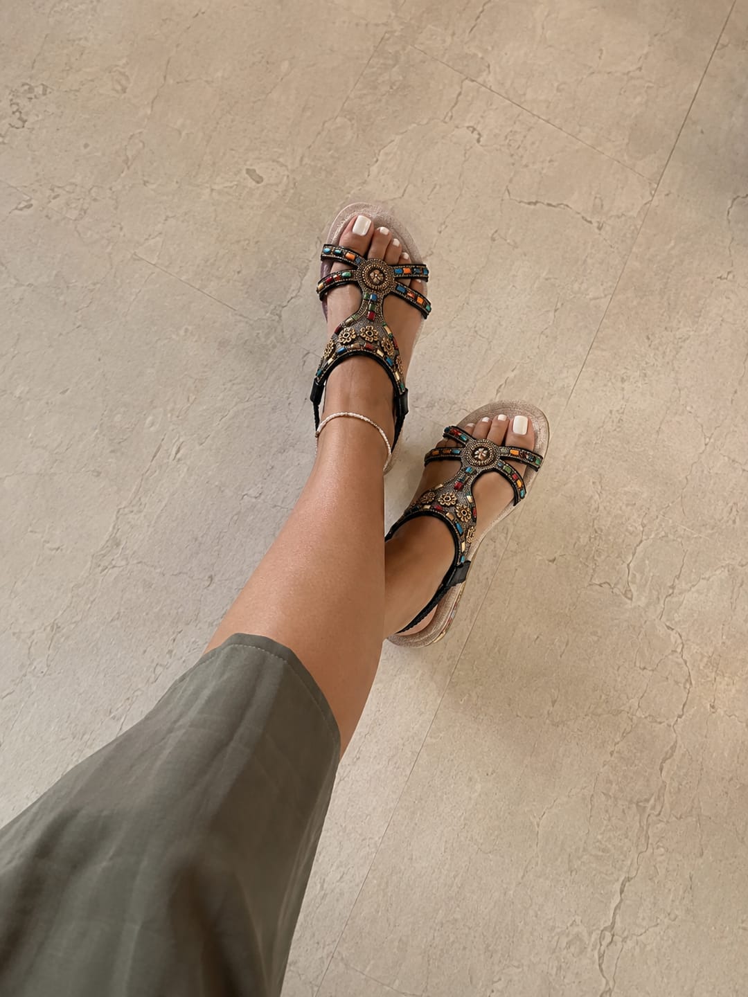Customer photo review of Claire | Sandales confortables à semelle orthopédique
