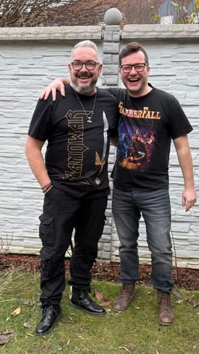 Customer photo review of MANOWAR T-SHIRT SWORD VERTICAL YELLOW LOGO