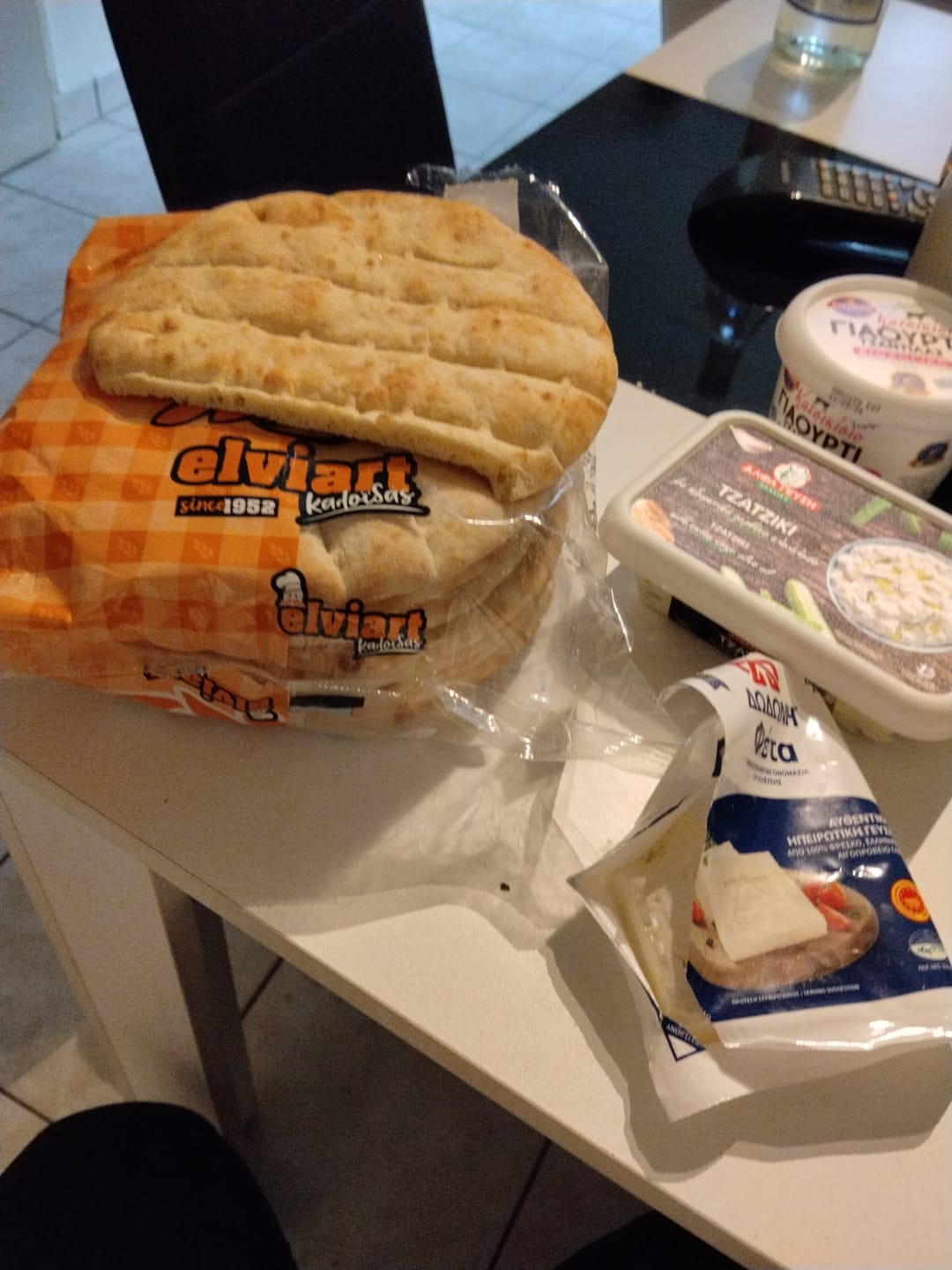 Customer photo review of Traditional Greek Pita Bread – Soft, Fresh, Never Frozen | 10 × 16 cm