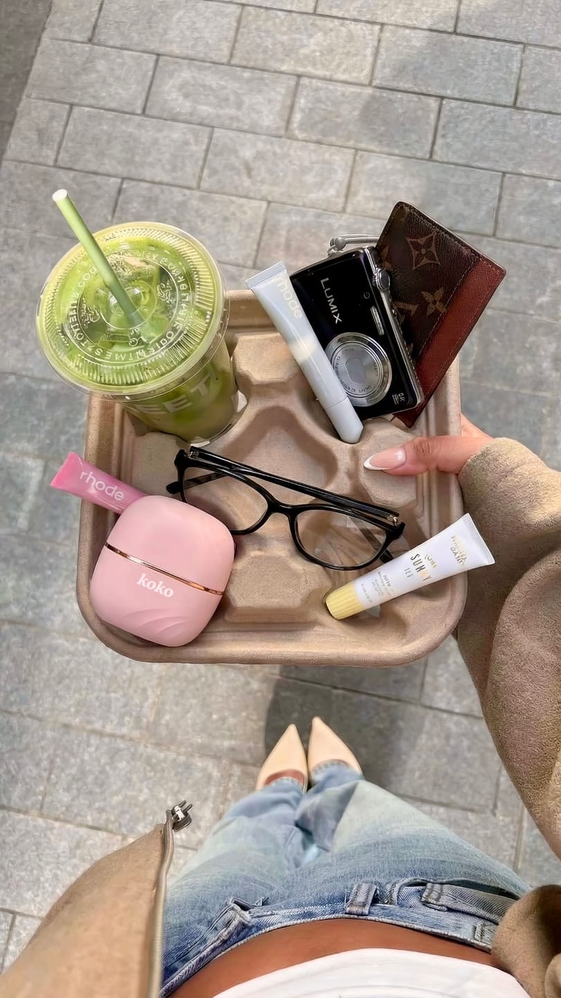 Customer photo review of Mini Portable Hair Straightener