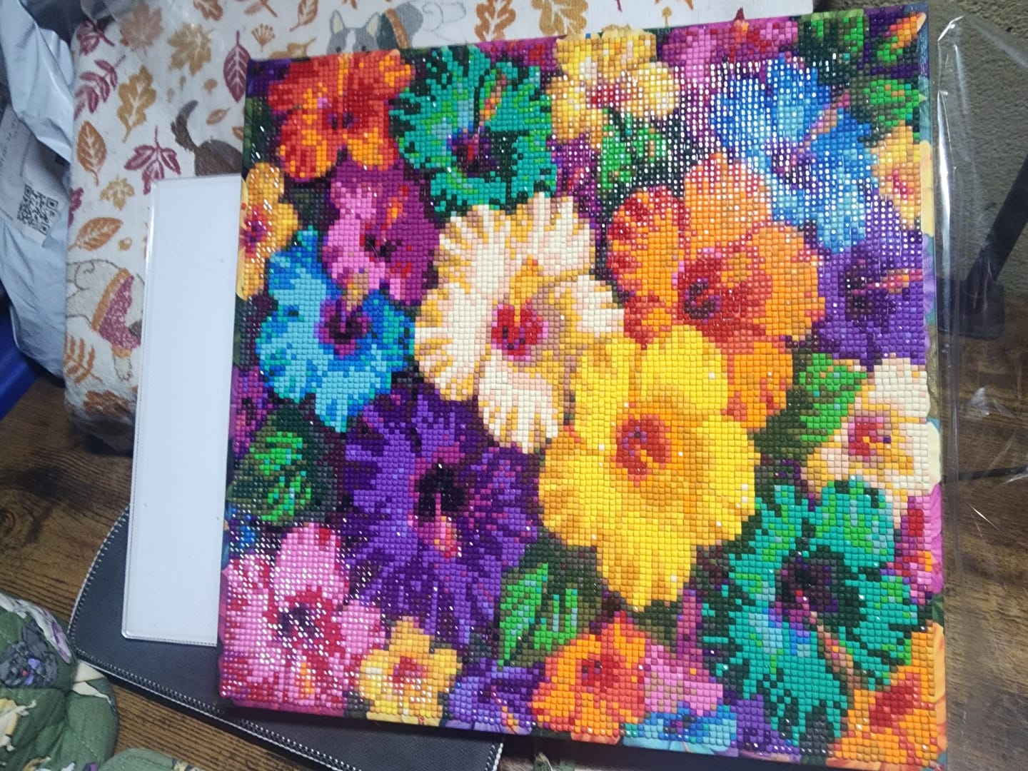 Customer photo review of Hibiscus Bloom Collage (Diamond Painting)