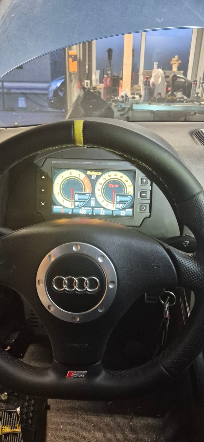 Customer photo review of Audi TT MK1 Dash Cluster Mount