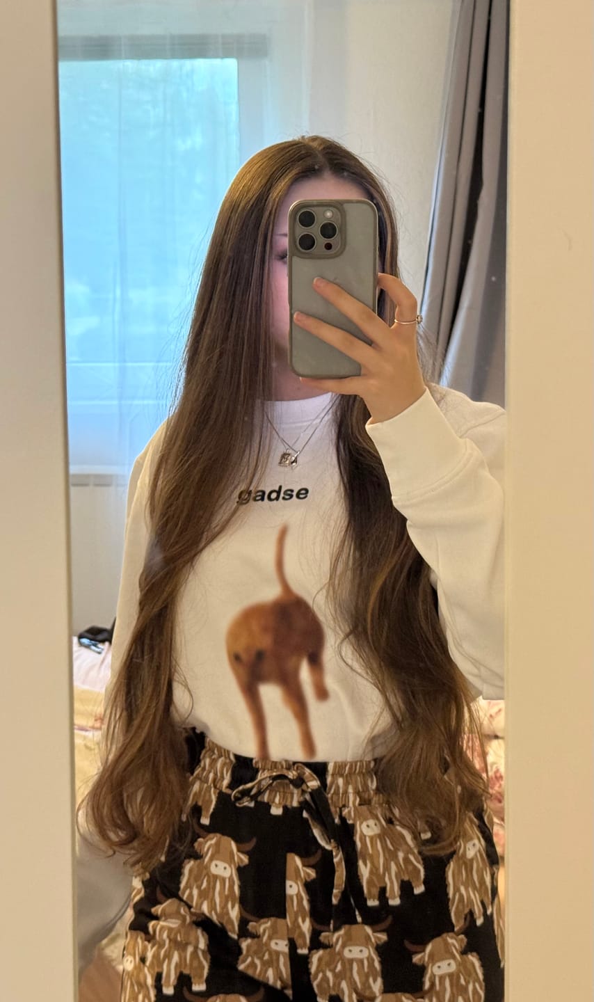 Customer photo review of gadse Sweater