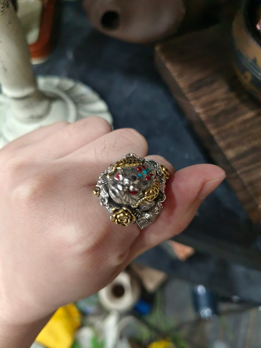 Customer photo review of FREE Today: Wealth Luck & Blessings Golden Toad Inlaid Vintage Ring