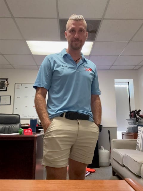 Customer photo review of Ultra-Stretch 5" Chino Shorts - Cream