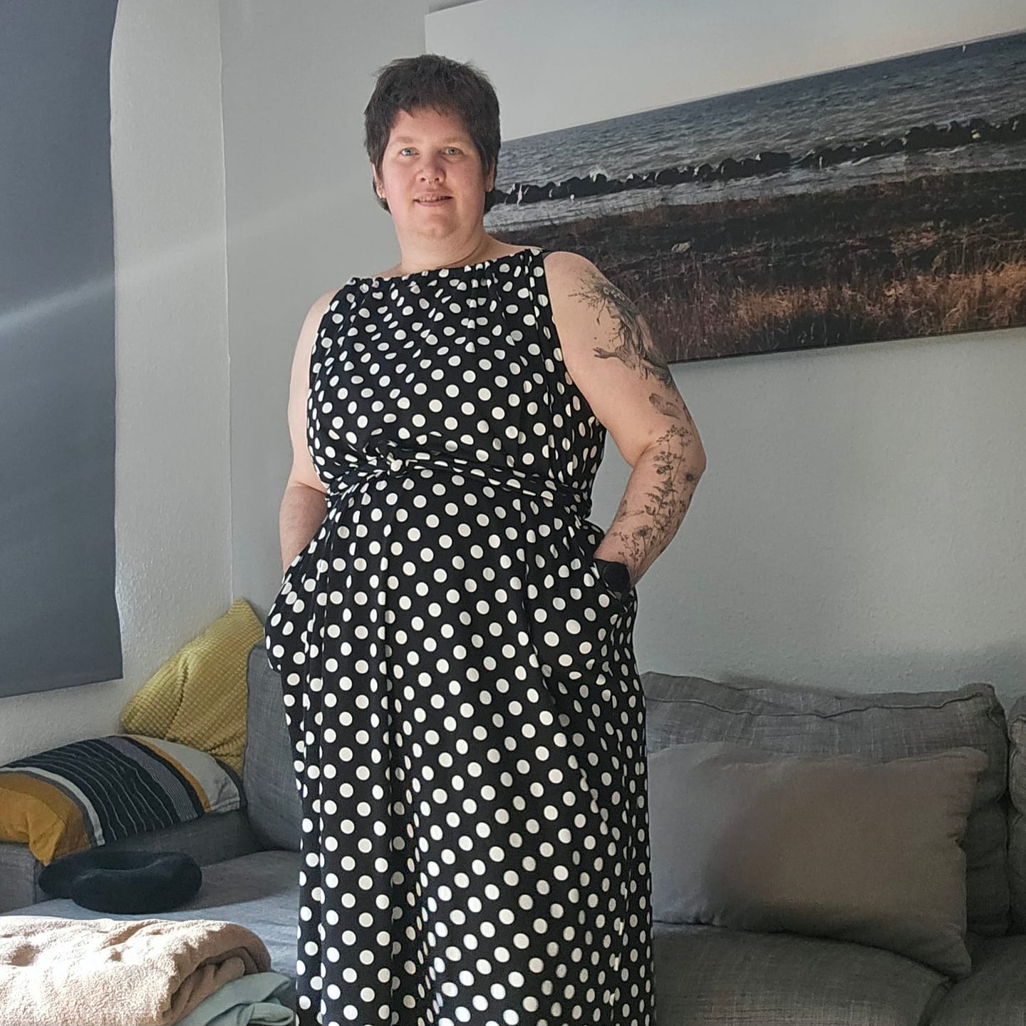 Customer photo review of Cleopatra | Lockeres Kleid mit verstellbaren Bändern | Dots schwarz