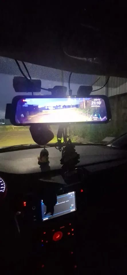 Customer photo review of Dashcam 1080p con camara de marcha atras 1080p