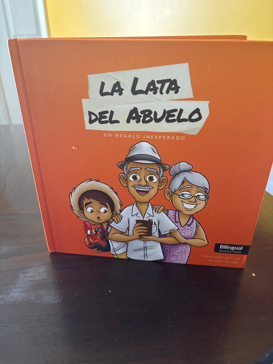Customer photo review of La Lata del Abuelo | Libro Bilingüe