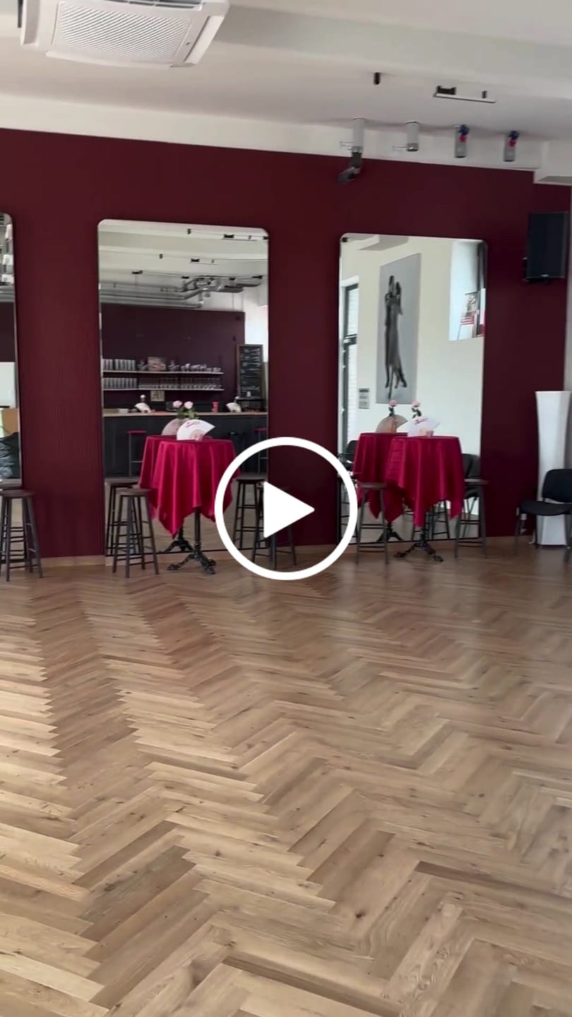 Customer video review of Akustikbild mit silbernem Rahmen und mit Ihrem eigenem Motiv