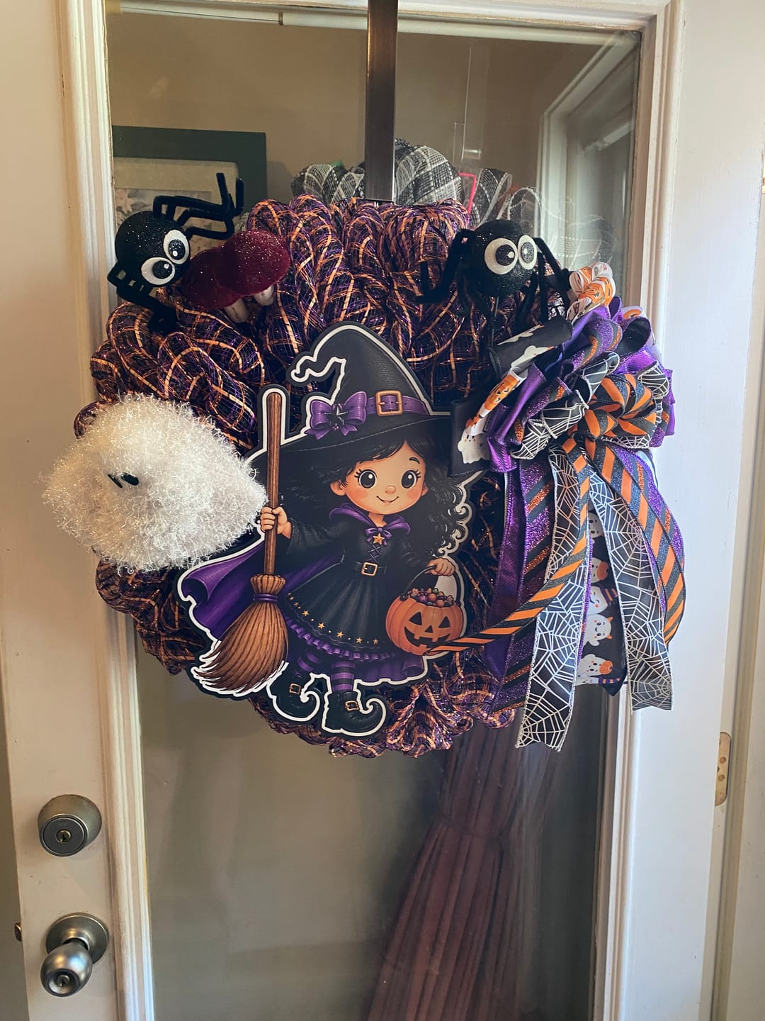 Customer photo review of Cute Witch Girl with Broom and Pumpkin, DBJ-W-0071, 14in Sign For Wreath, Wood Wreath Sign