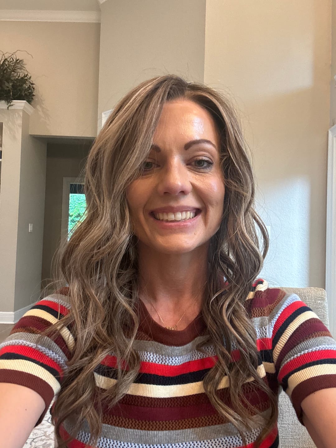 Customer photo review of "Madeline" (L) 22" #4870 ADD HAIR