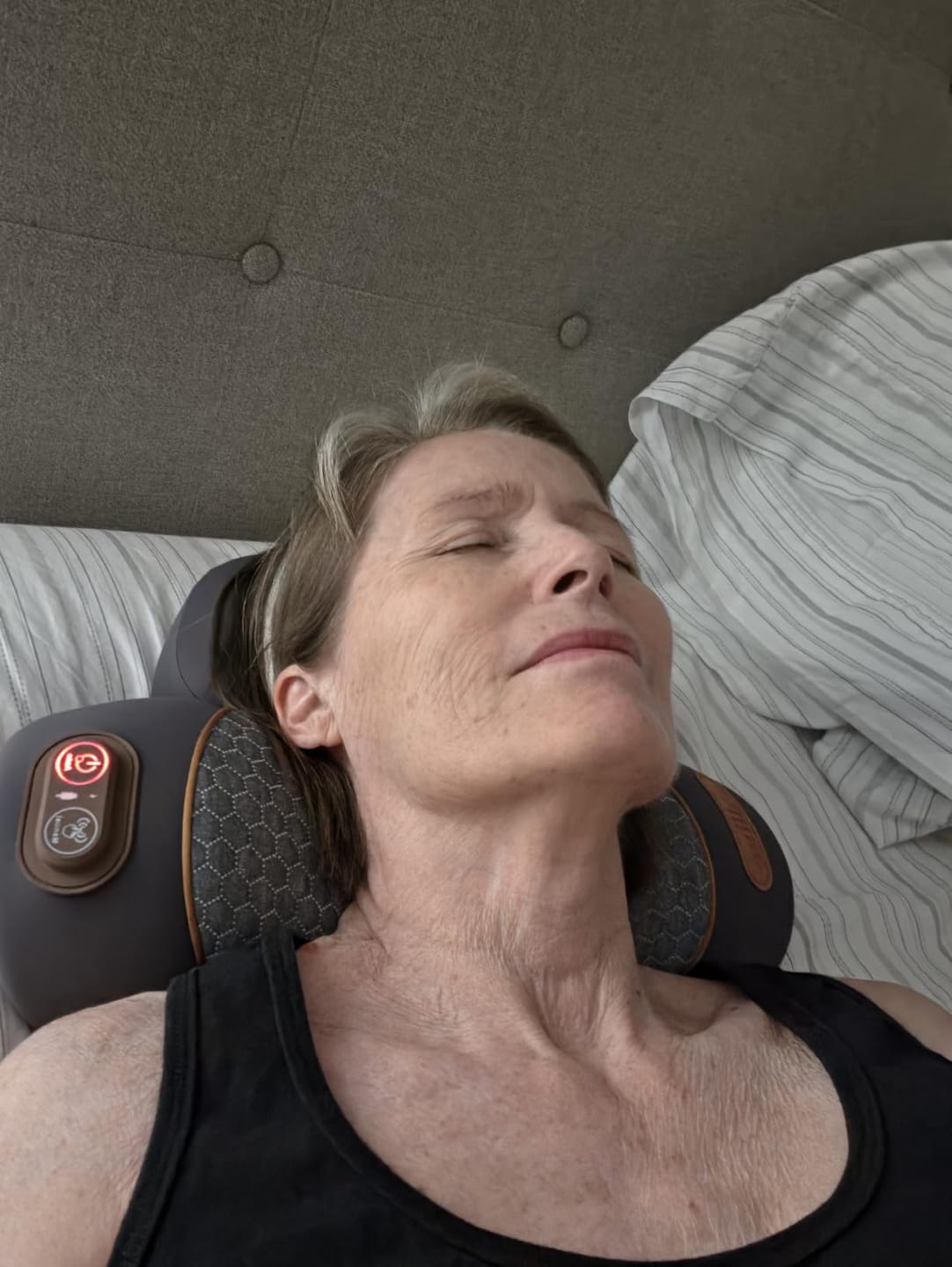 Customer photo review of Neck Therapy Pillow™