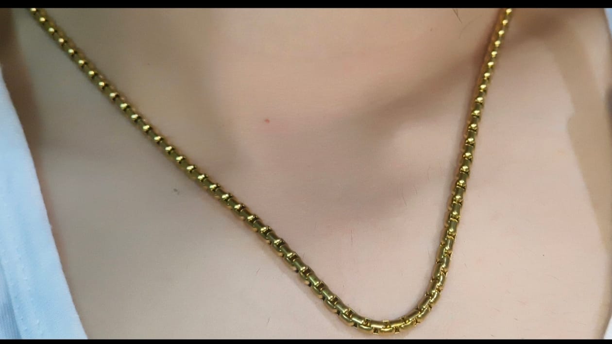 Customer photo review of Golden Majesty Chain