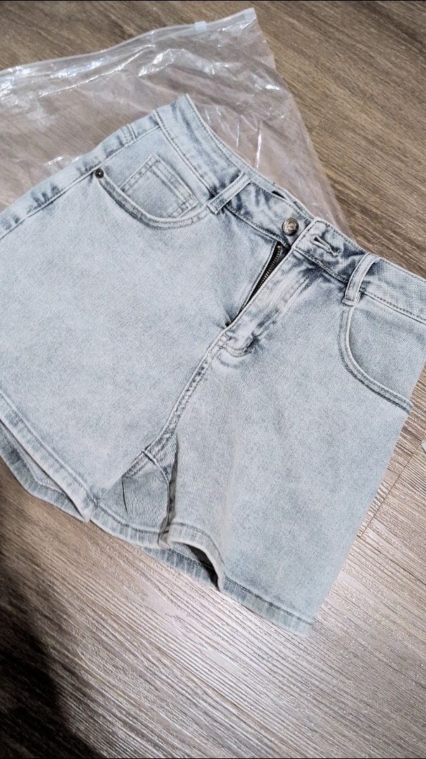 Customer photo review of Mid-Waisted Stretch Denim Shorts