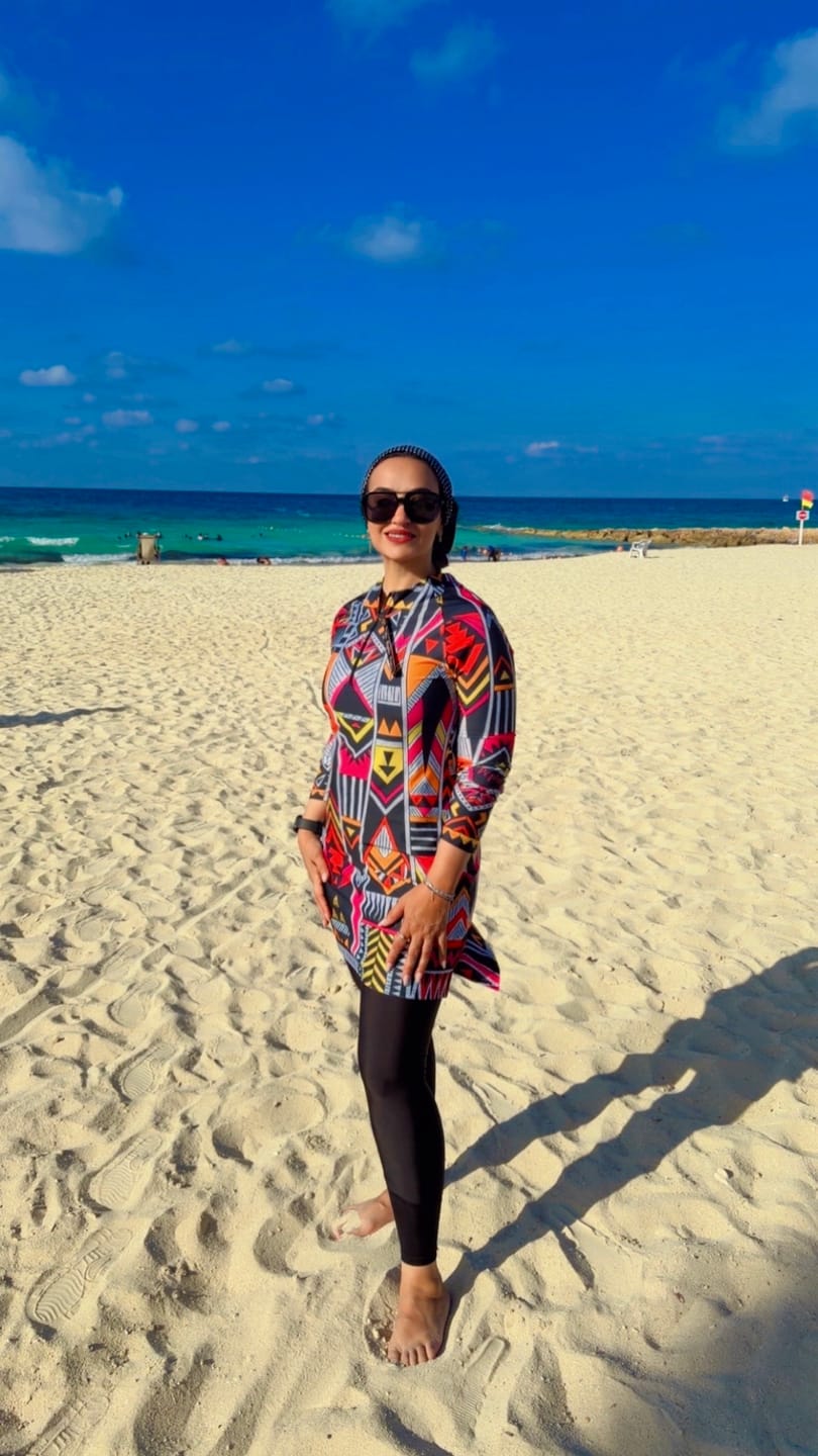 Customer photo review of Tribe Vibe Long Rashguard