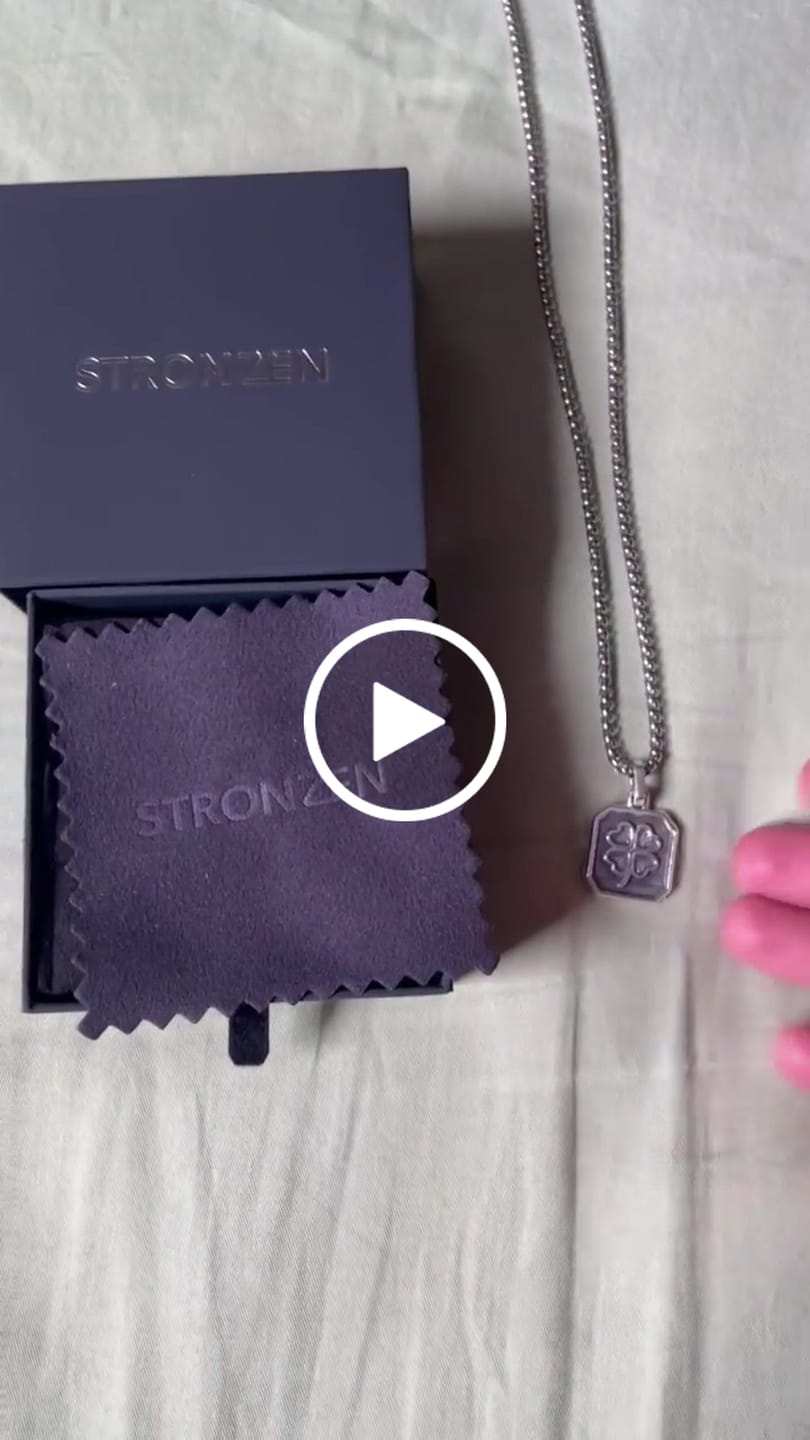 Customer video review of Outlined Clover Pendant Necklace Sterling Silver
