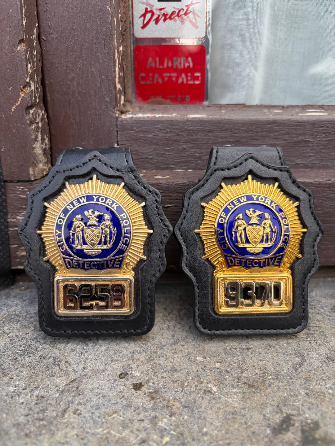 Customer photo review of A Full Set of 10 Pcs Solid Copper Badge Numbers (0 to 9) For NYPD Badges