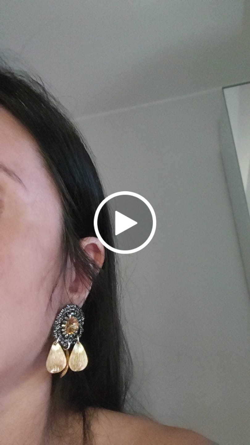 Customer video review of Orecchini Ciavuru