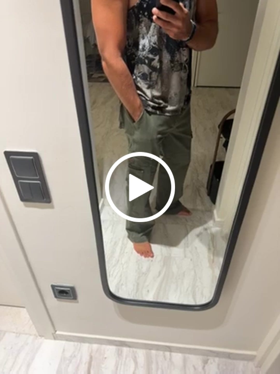 Customer video review of 6032 - Old Money Twill Cargo Pants