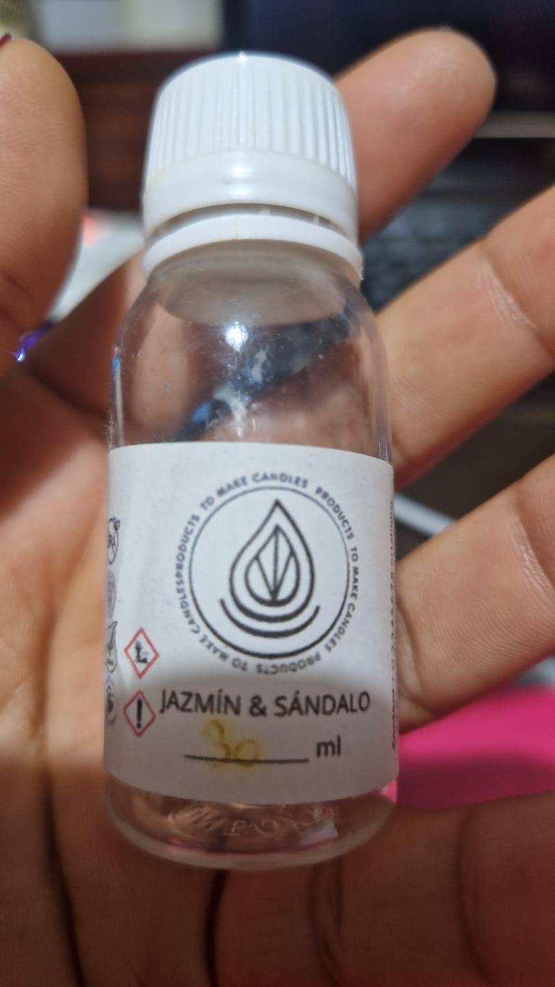 Customer photo review of Fragancia JAZMÍN Y SÁNDALO