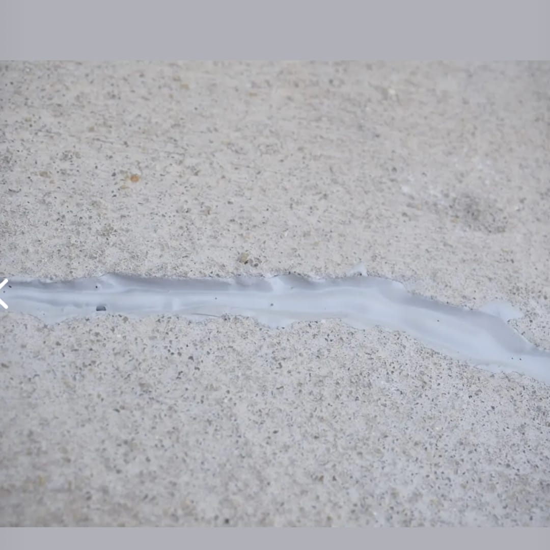 Customer photo review of Concretix™ Sella y repara grietas de concreto en minutos
