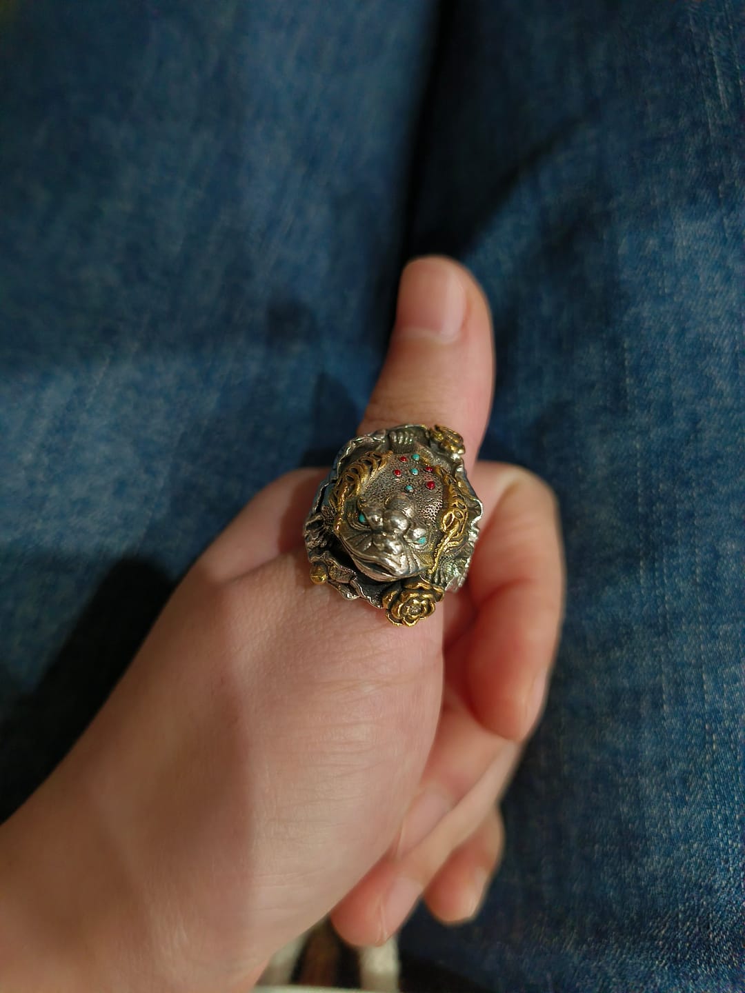 Customer photo review of FREE Today: Wealth Luck & Blessings Golden Toad Inlaid Vintage Ring