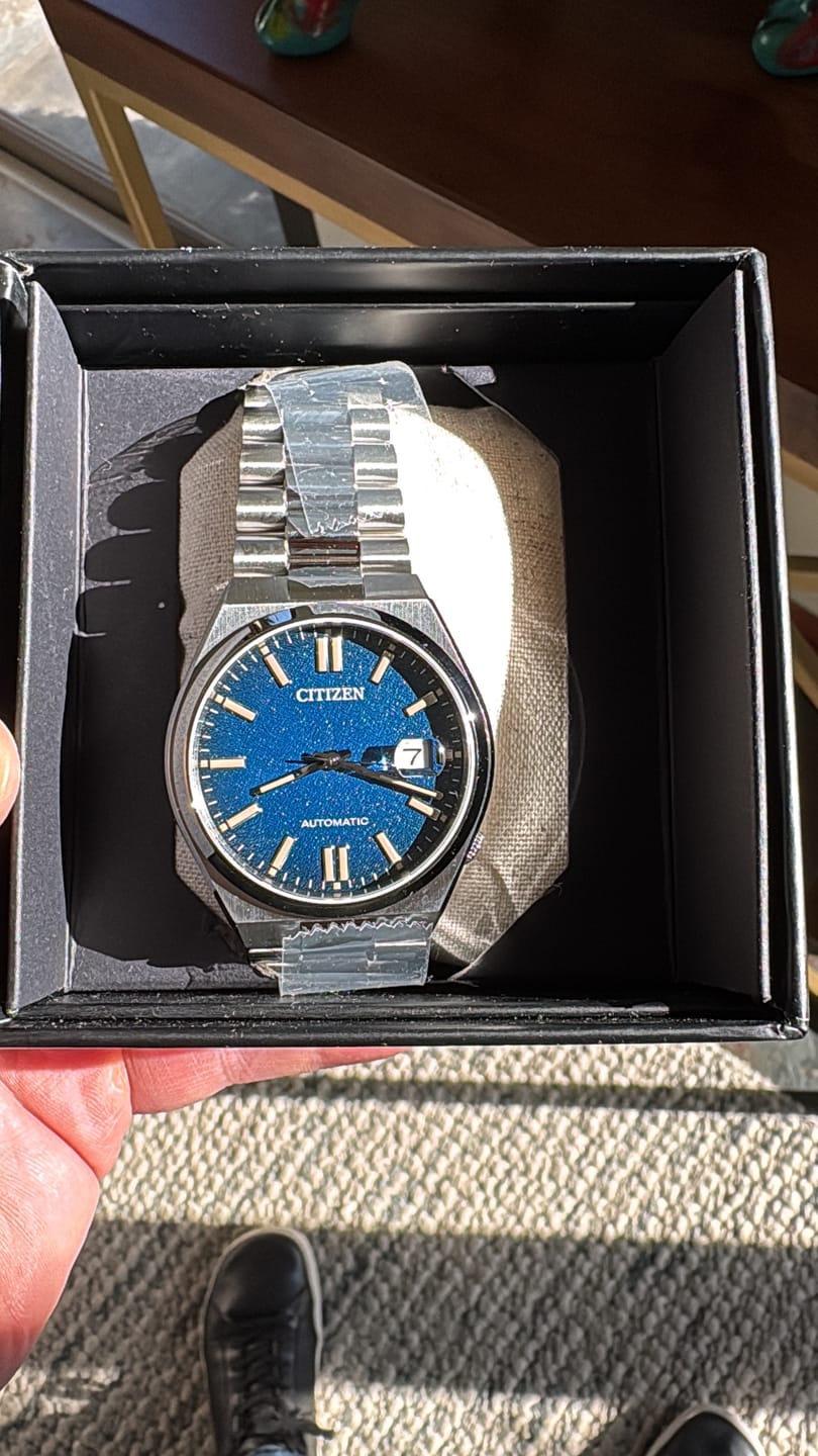 Customer photo review of Reloj Citizen Automatic NJ0151-88L Tsuyosa Sapphire 40mm