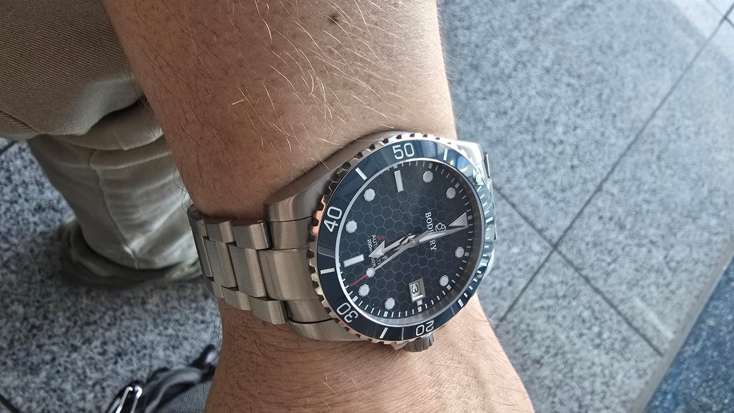 Customer photo review of SEATURTLE.OCEAN(TITANIUM) - Automatic Titanium Diver Watch | Sea Blue/Ti-bracelet