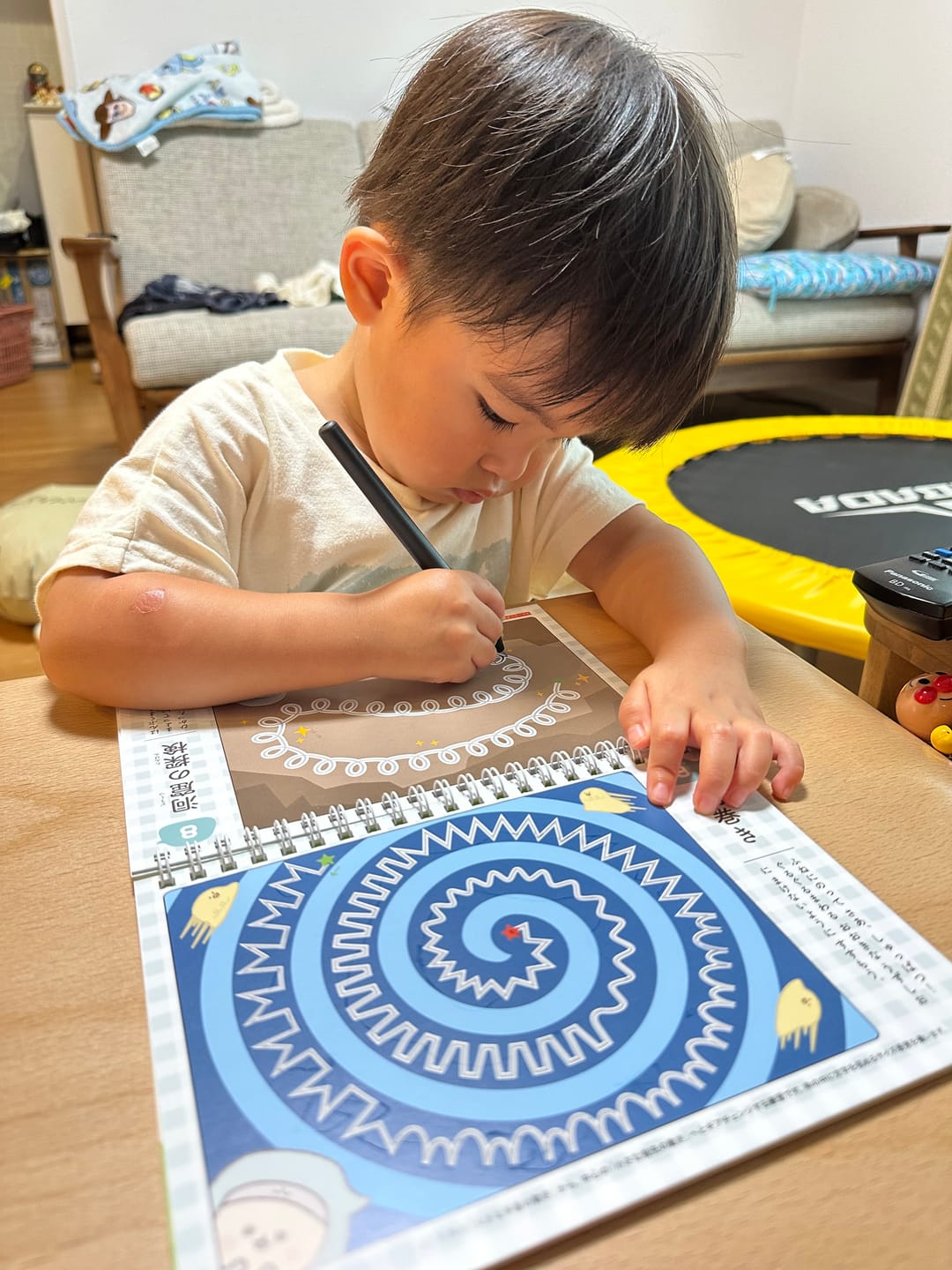 Customer photo review of まほうのドリル かくちから 書くための土台をつくる 数字・運筆ワーク