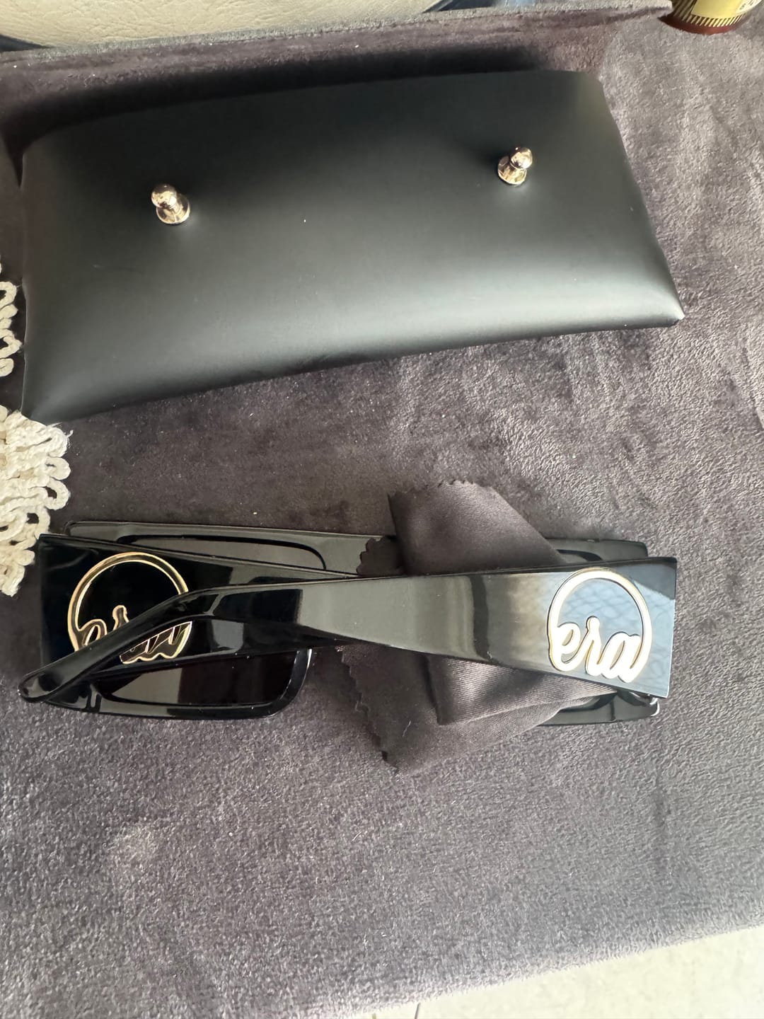 Customer photo review of Yellow Era Gift Bag
