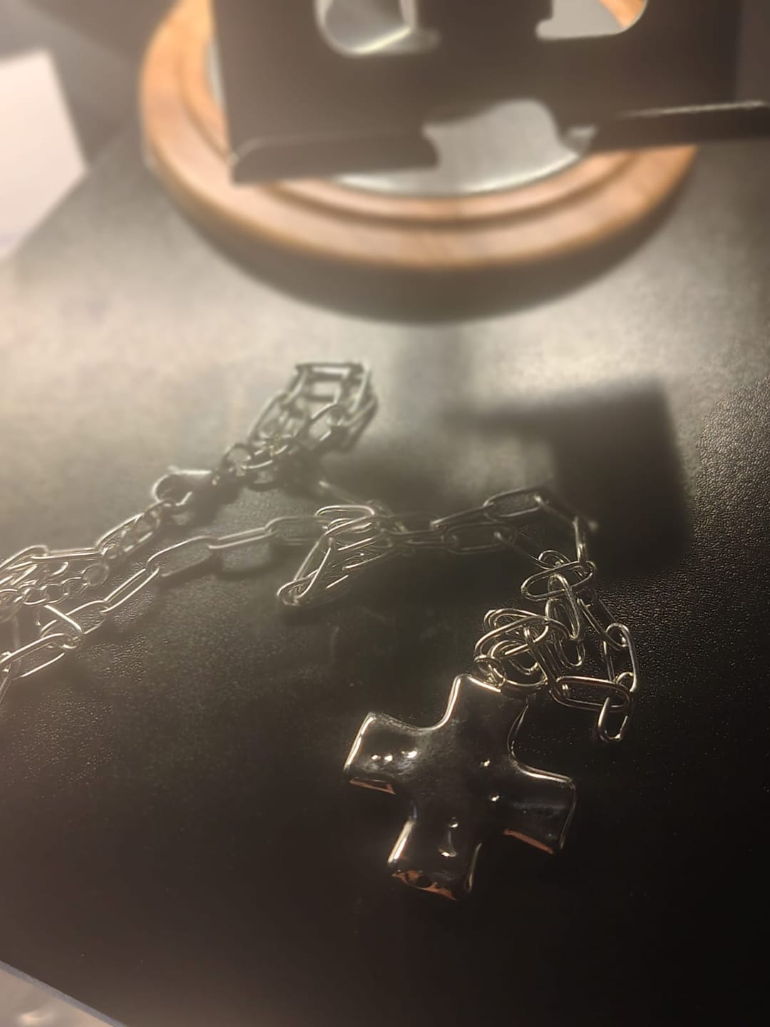 Customer photo review of Collar Saint Plata