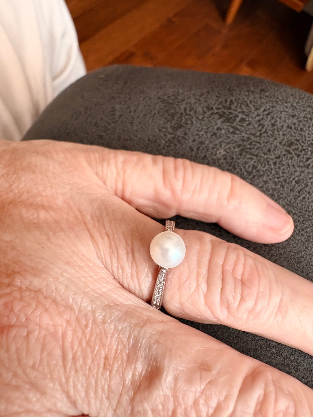 Customer photo review of Loose Pearl - Round