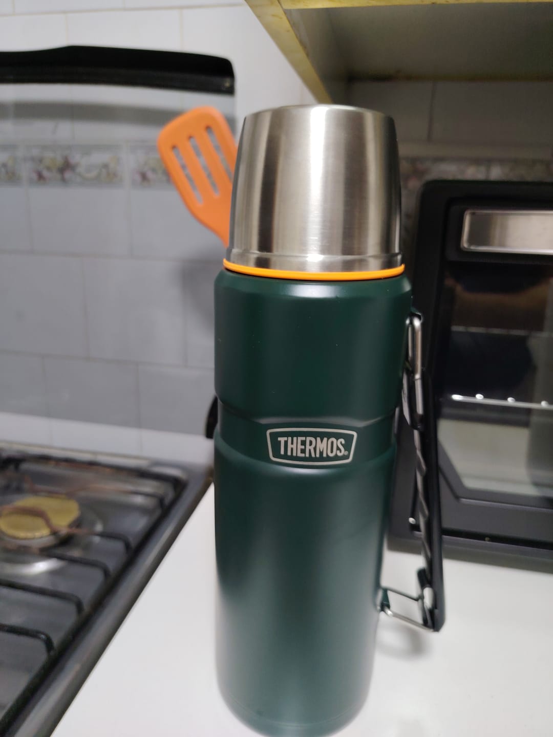 Customer photo review of TERMO LIQUIDO ACERO INOX KING 1,2L MATT GREEN