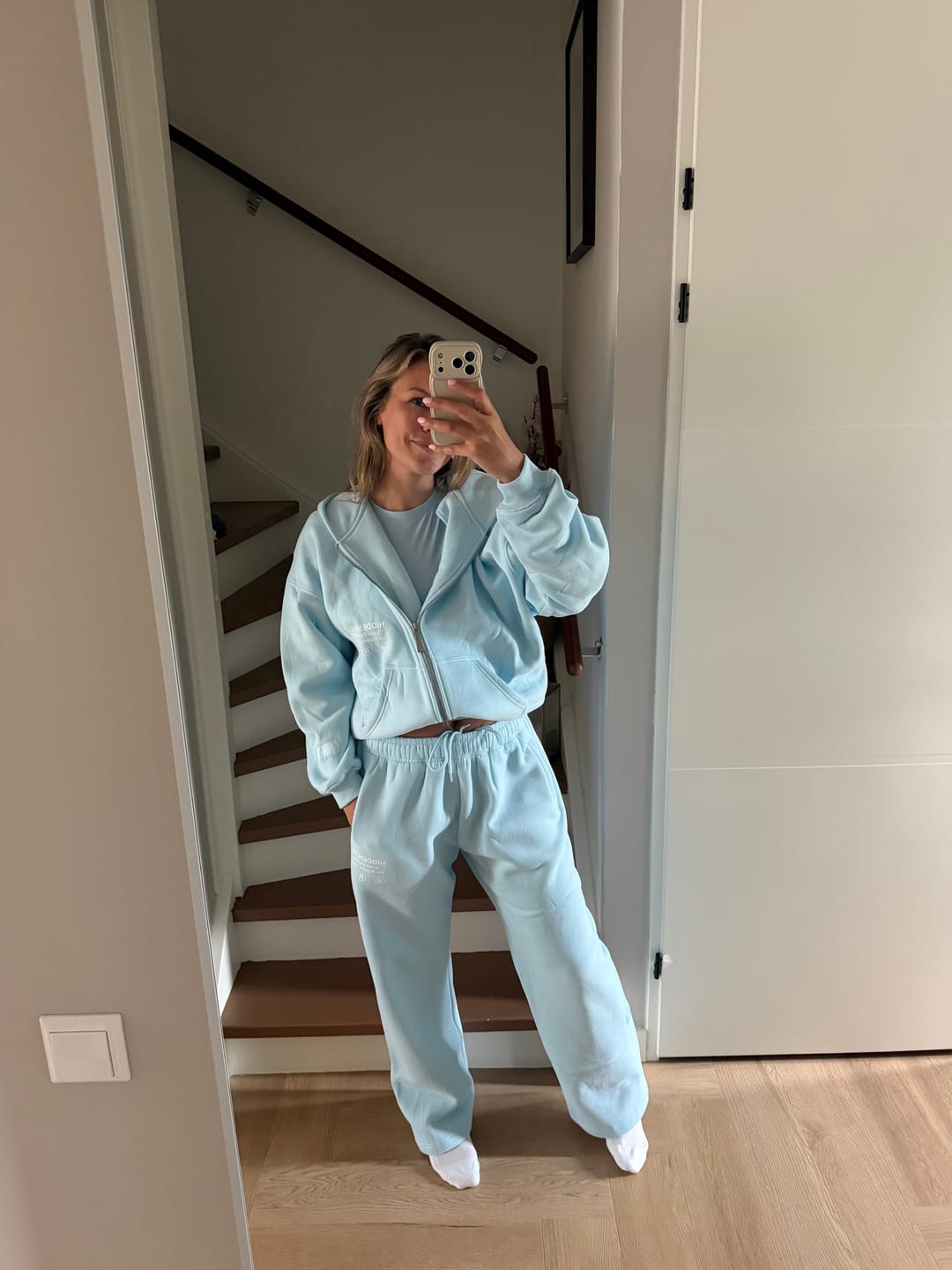 Customer photo review of LABEL STRAIGHT LEG SWEATPANTS LIGHT BLUE