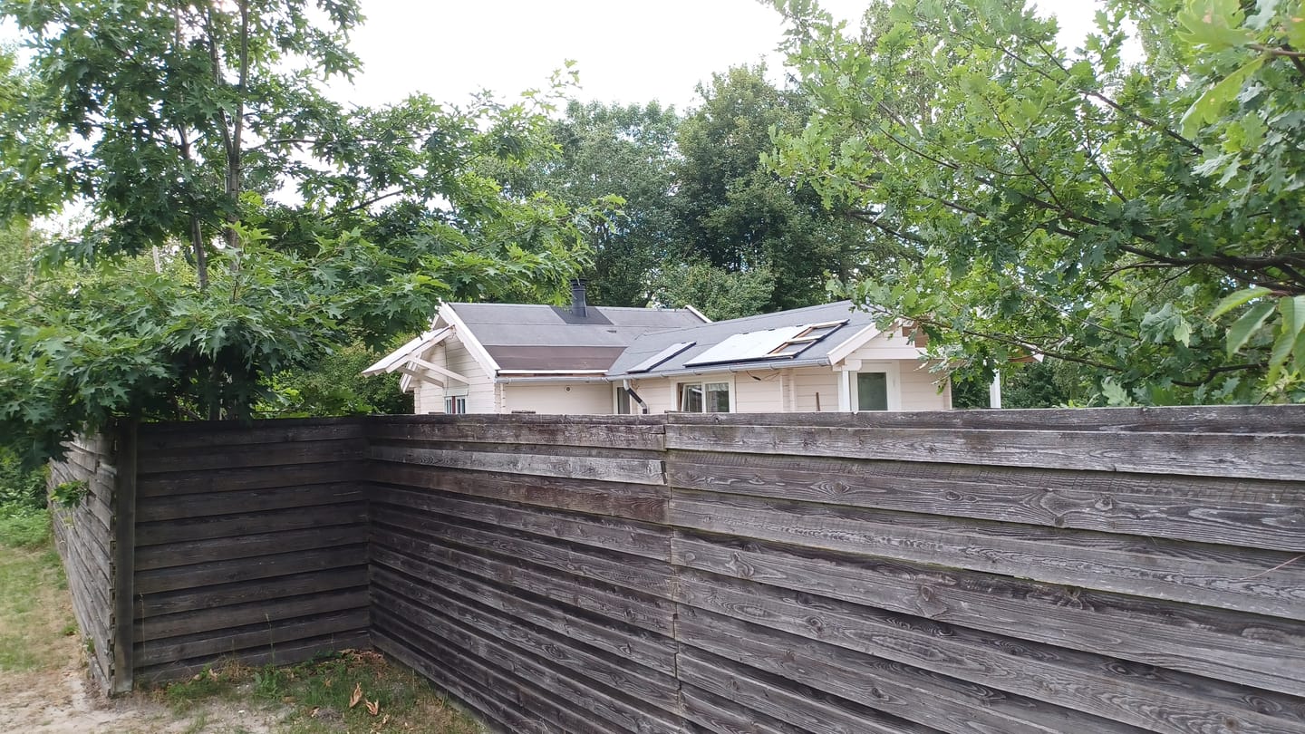 Customer photo review of ALLPOWERS SF100 Flexible Solar Panel 100W