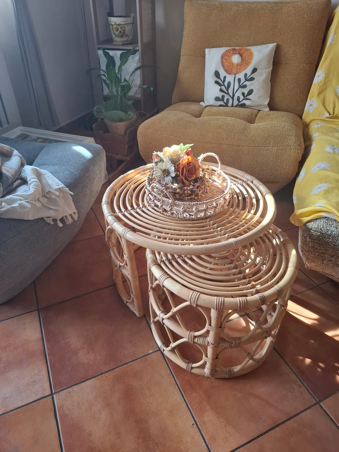 Customer photo review of SALAWATI - Set de 2 tables basses gigognes en rotin naturel