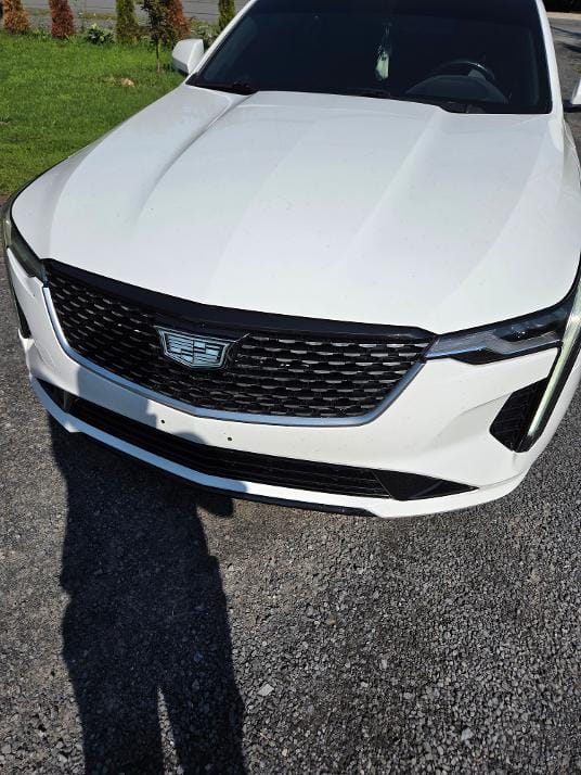 Customer photo review of Cadillac Emblem Light Up Front Grille LED Luxury Metallic Dynamic Crystal Illuminated Logo